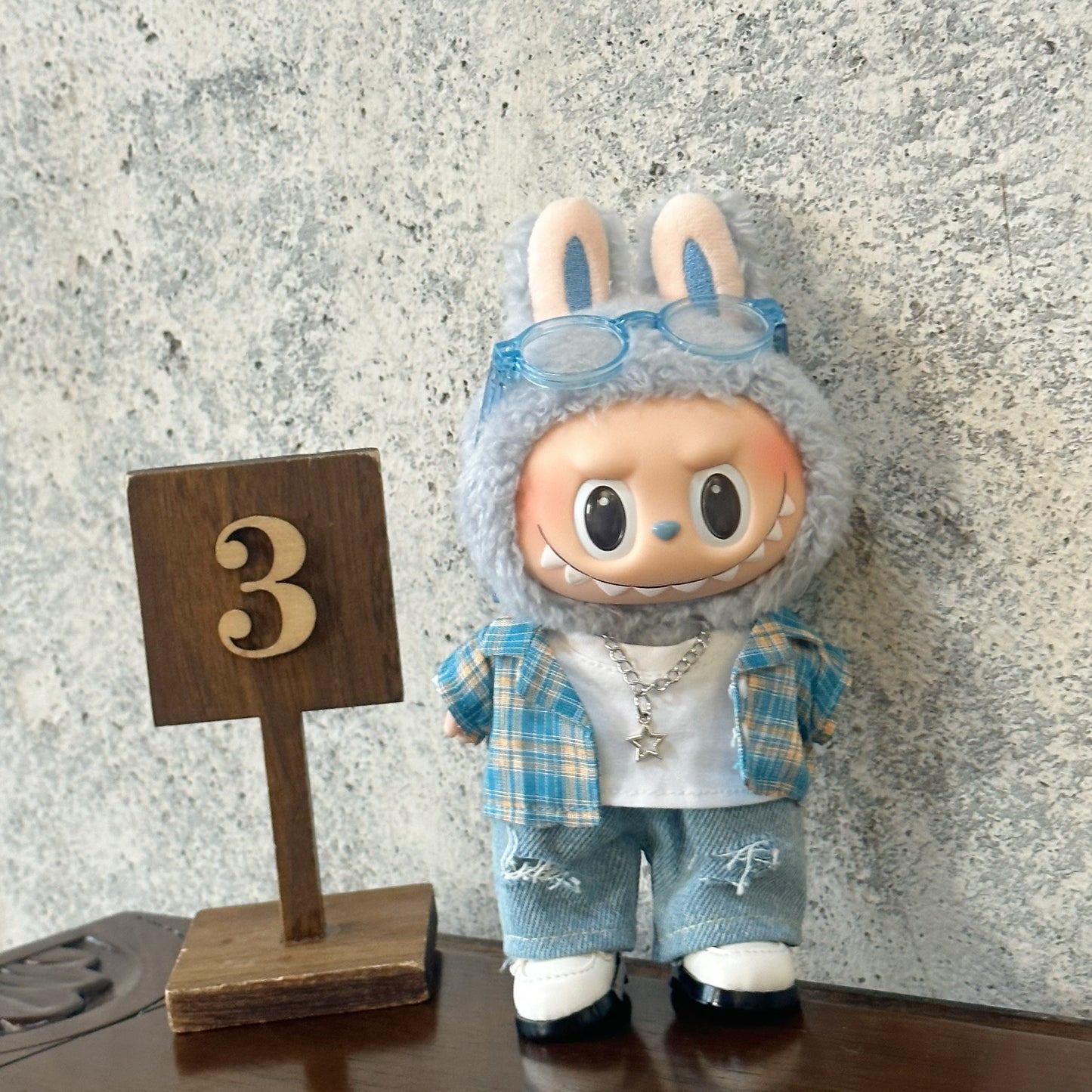 Labubu Clothes, 17cm Labubu Doll Clothes Set - Blue Plaid Shirt and Ripped Jeans Outfit, No Doll Included
