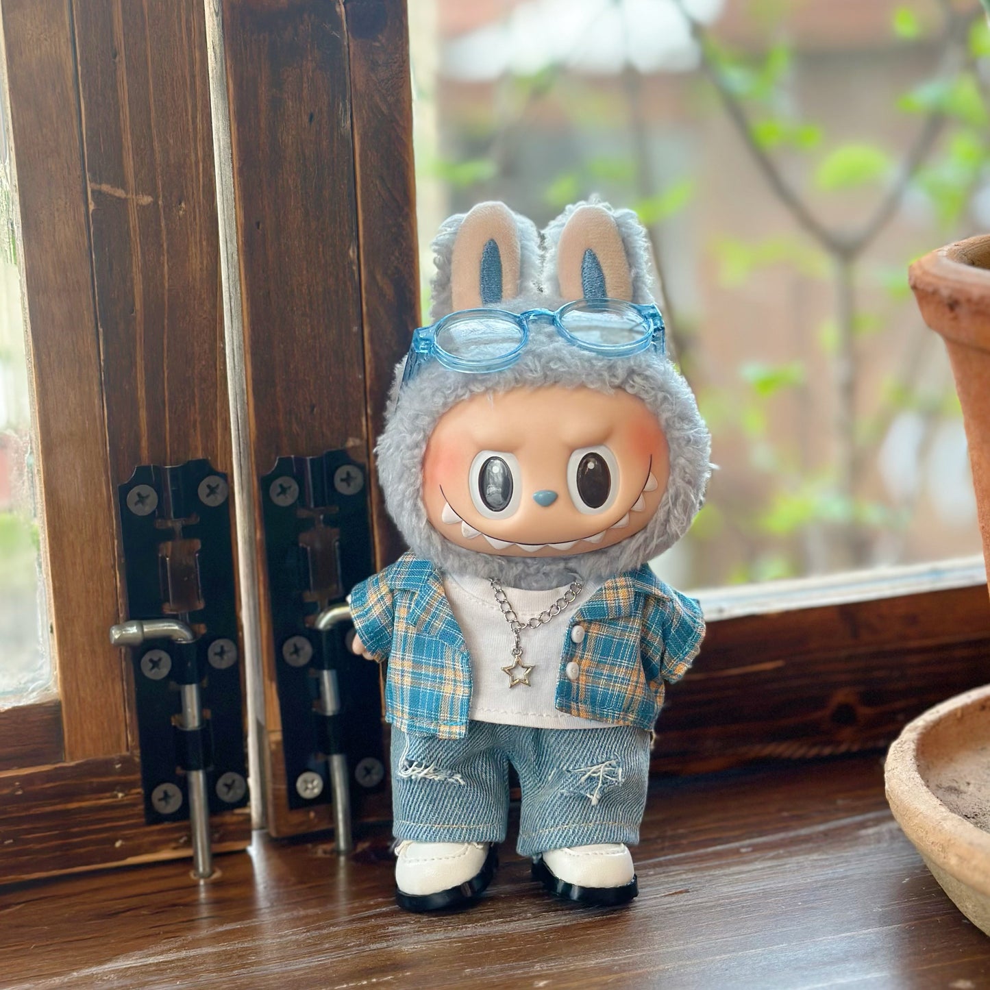 Labubu Clothes, 17cm Labubu Doll Clothes Set - Blue Plaid Shirt and Ripped Jeans Outfit, No Doll Included