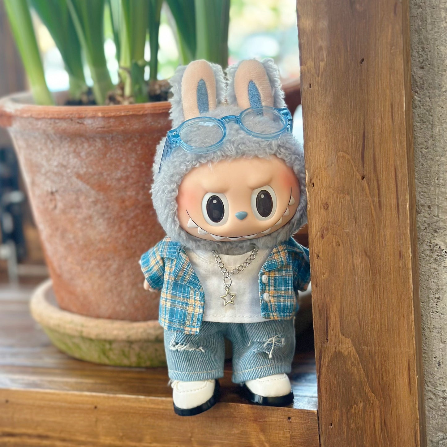 Labubu Clothes, 17cm Labubu Doll Clothes Set - Blue Plaid Shirt and Ripped Jeans Outfit, No Doll Included